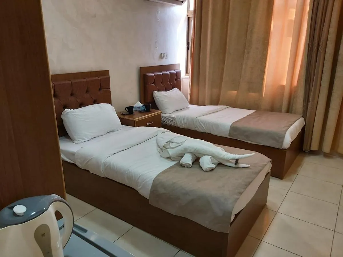 Zuwwar Aqaba Hotell 3*,